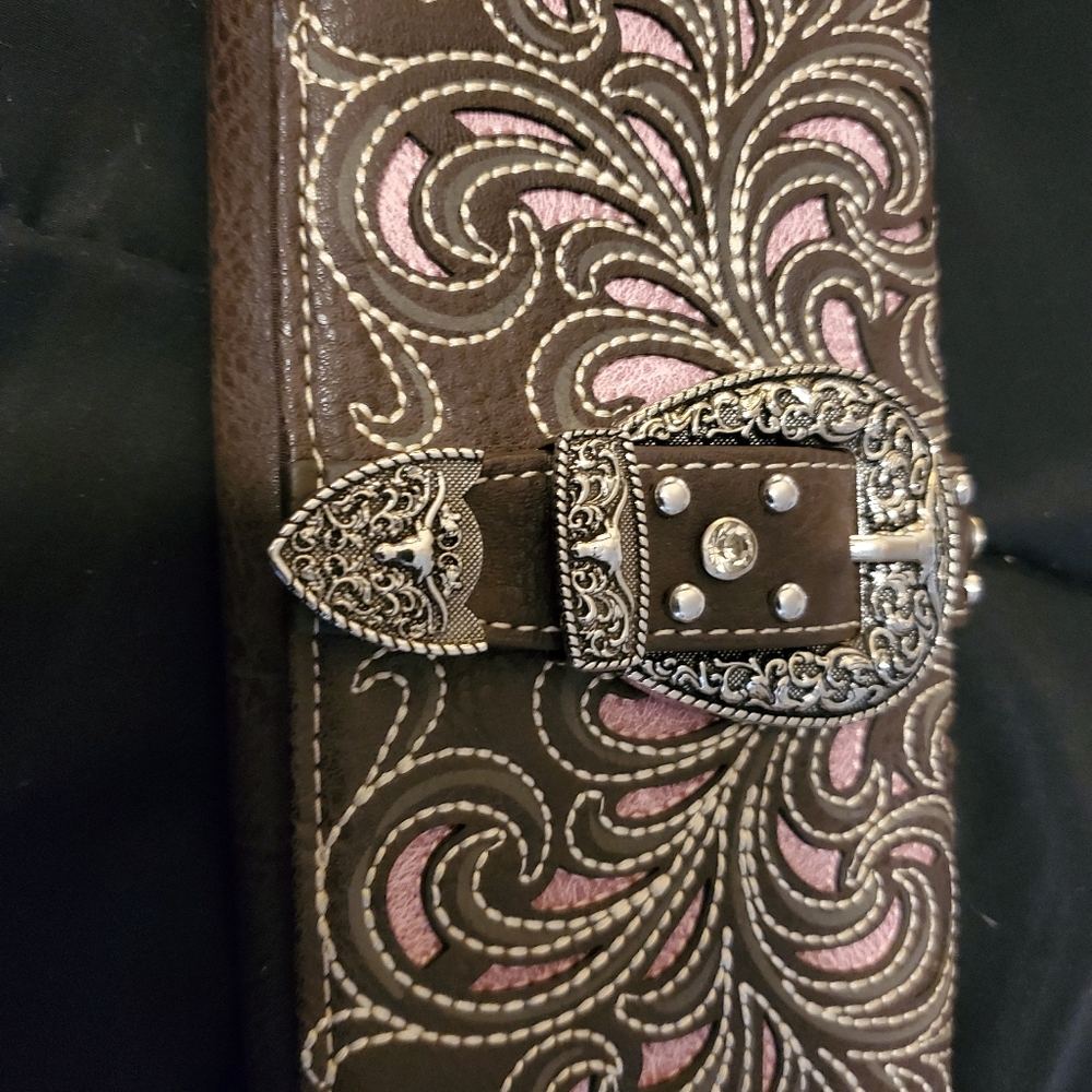 Montana West wallet